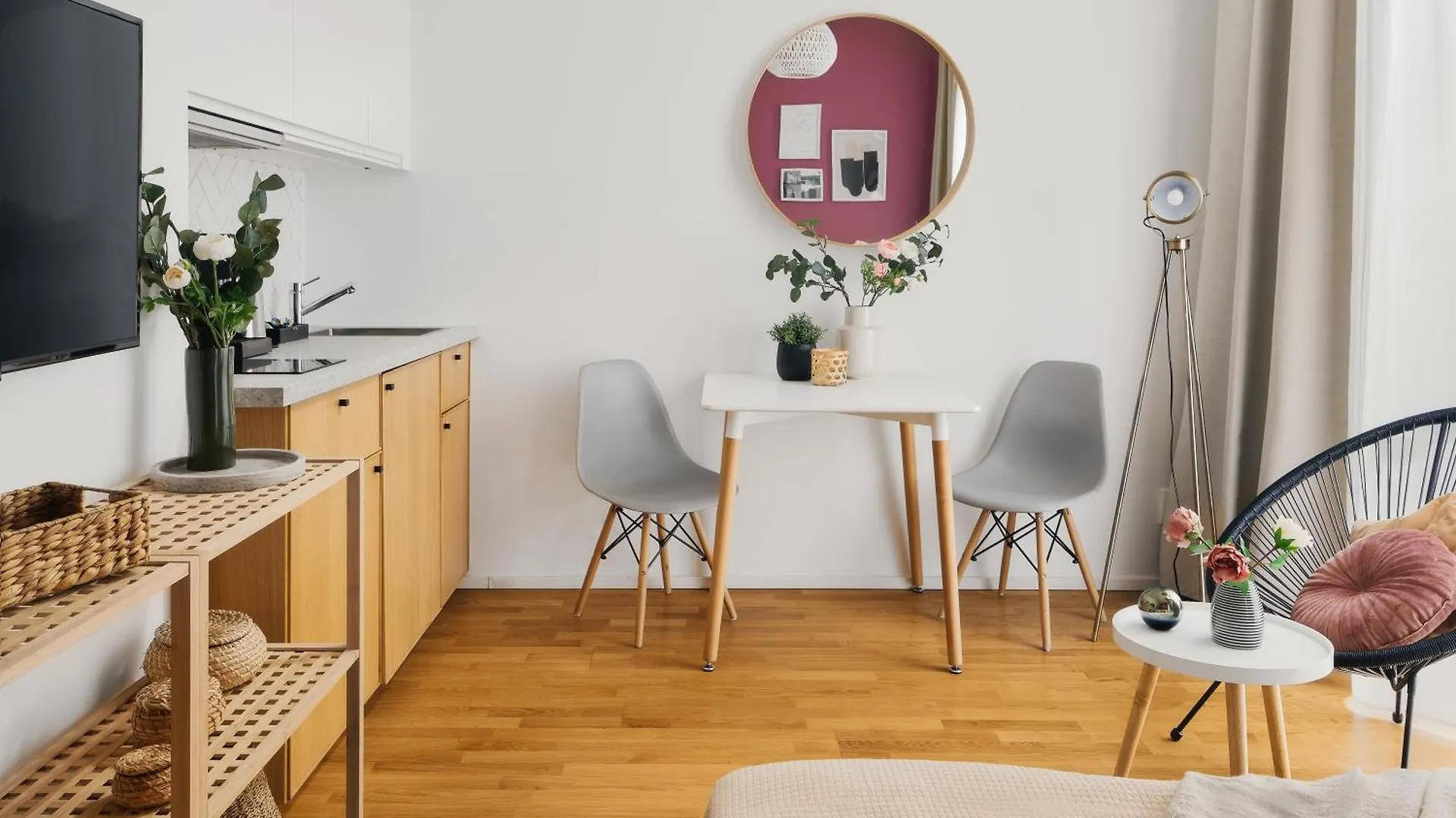 Apartment Turnkey I Downtown Studio Prague